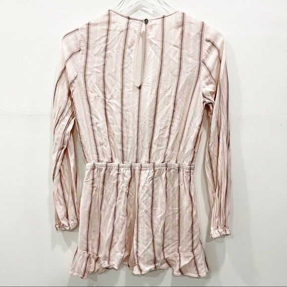 Ivy + Main Tie Front Long Sleeve Ruffle Trim Stripe Pink Romper Keyhole Back M - Picture 2 of 8